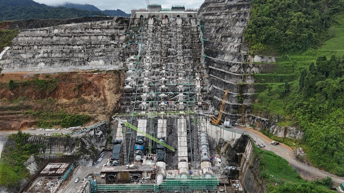 巴莱5标提前完成关键节点 水电安装工程再获业主表扬